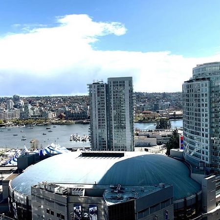 Downtown 3Br/2Ba+Views+Skytrain+Free Parking Apartment Vancouver Exterior foto