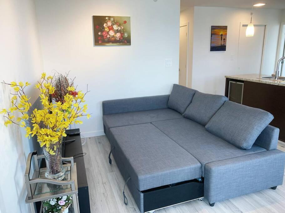 Downtown 3Br/2Ba+Views+Skytrain+Free Parking Apartment Vancouver Exterior foto